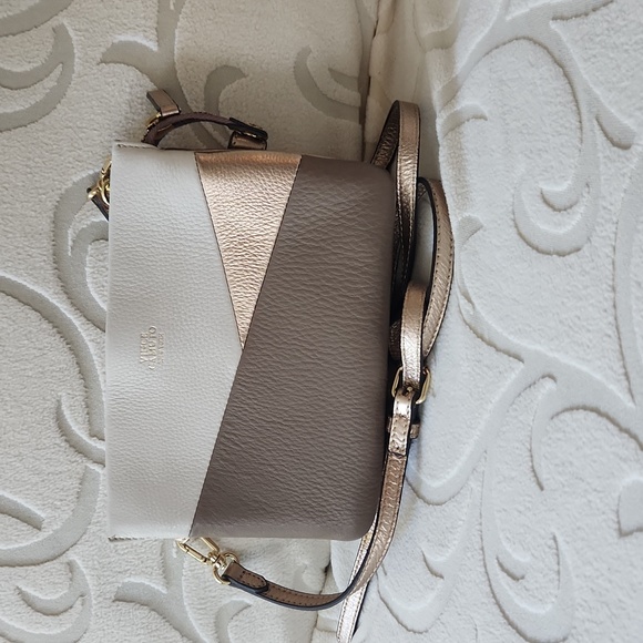 Vince Camuto Handbags - Vince Camuto Cream Textured Women's Bag